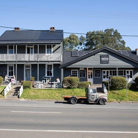 Robertson Public House And Kitchen Hotell Exteriör bild