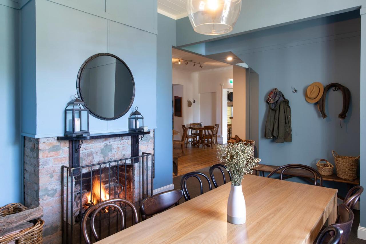 Robertson Public House And Kitchen Hotell Exteriör bild